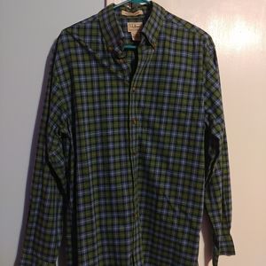 L.L. Bean Wrinkle Resistant Button Down Shirt (M)